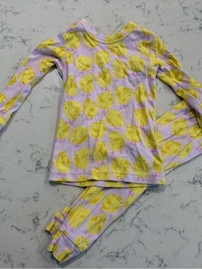 Gap Kids Pajama Set with Yellow Chick Easter Print
